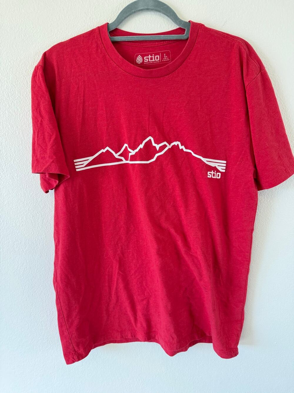 Stio Mens Large Short Sleeve Logo Tshirt Red Gorpcore Tee Outdoor